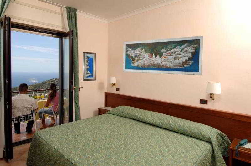 Hotel Montana Sant'Agata sui due Golfi Bagian luar foto