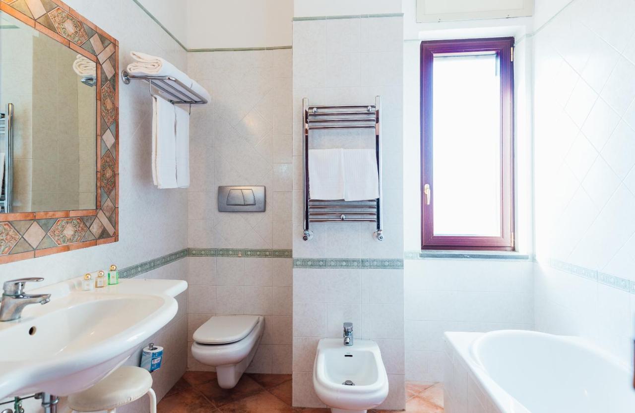 Hotel Montana Sant'Agata sui due Golfi Bagian luar foto
